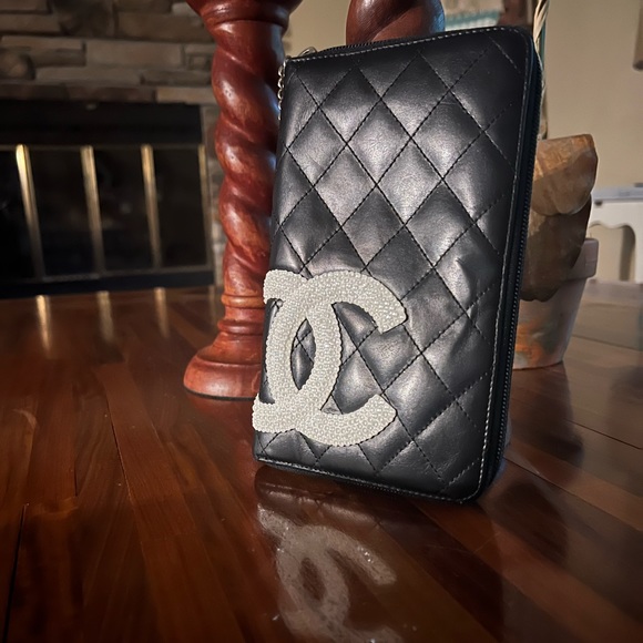 Traded CHANEL Swarovski 🤩 Crystal strassed clutch - Picture 7 of 16